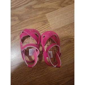 Pink baby sandal size 0-6m